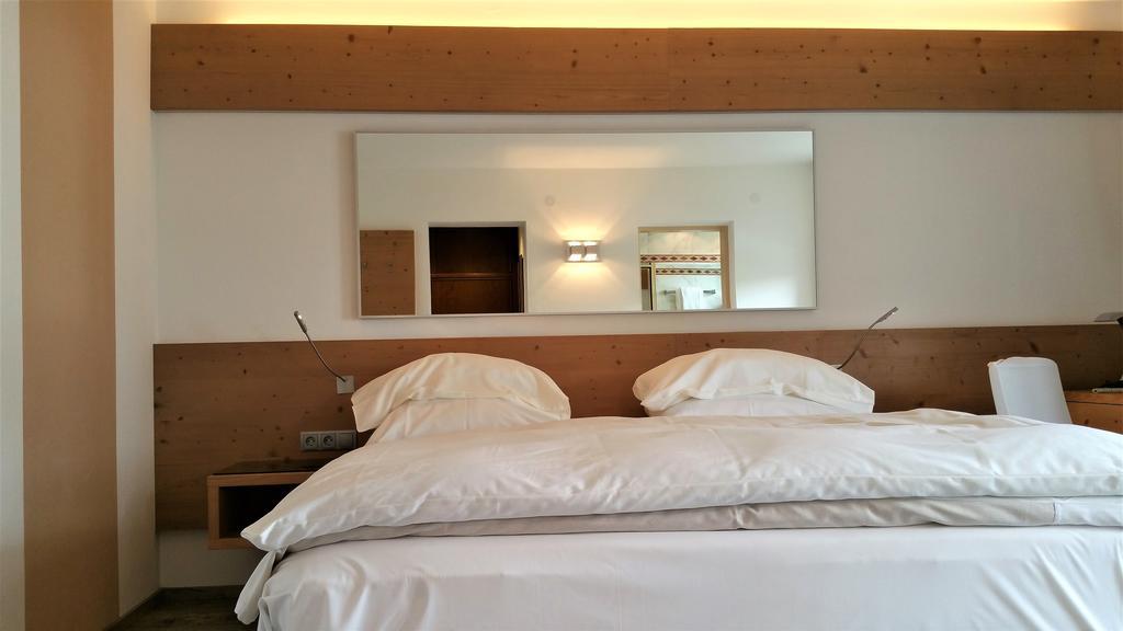 Hotel Vergeiner Seefeld in Tirol Oda fotoğraf